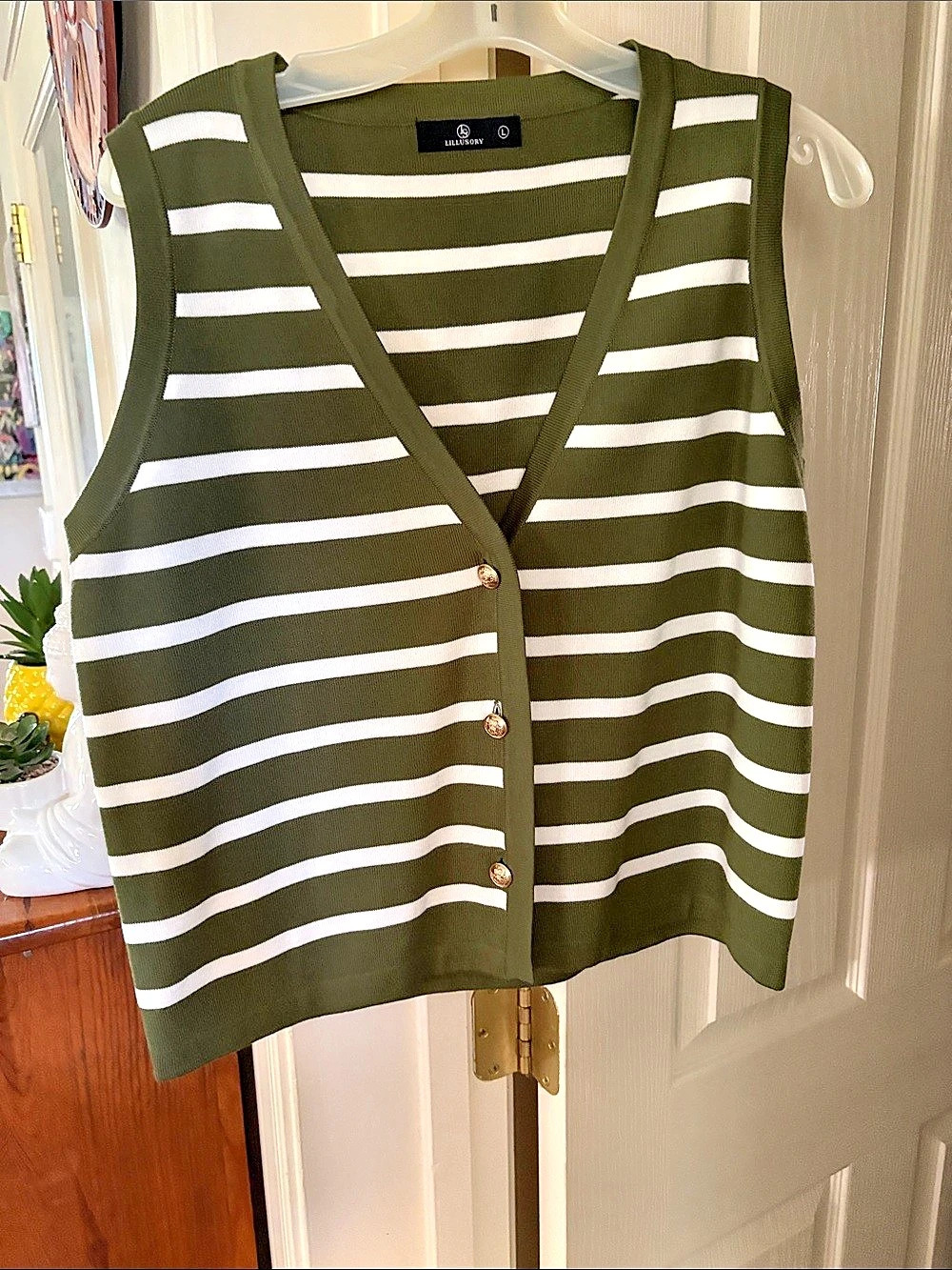 LILLUSORY Striped Button-Front Cardigan in Green & White Size Large